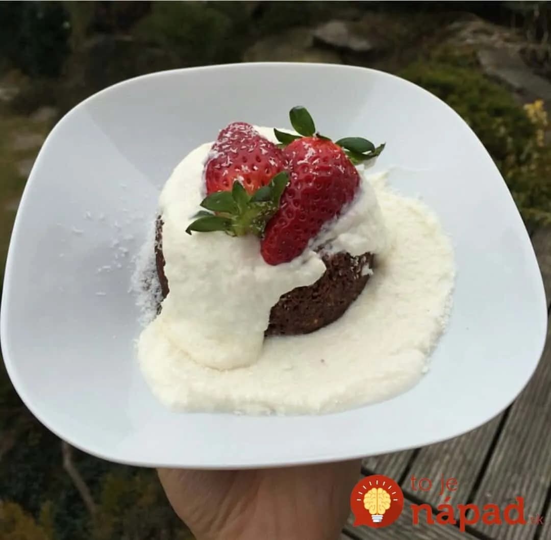 Mugcake –zdravý dezert, ktorý pripravíte v mikrovlnke