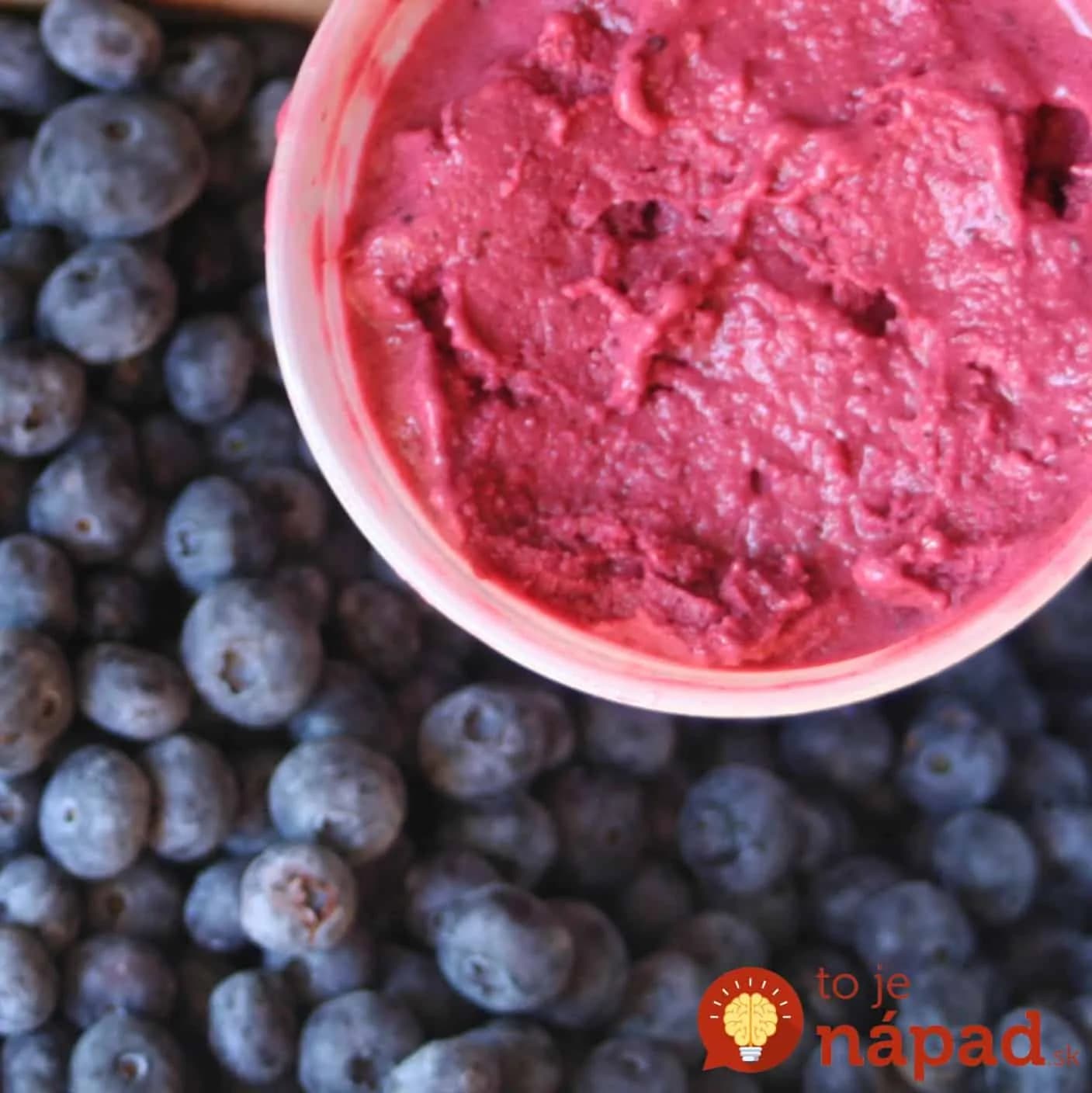 4 ingrediencie a 5 minút. Pripravte si zdravý mrazený jogurt