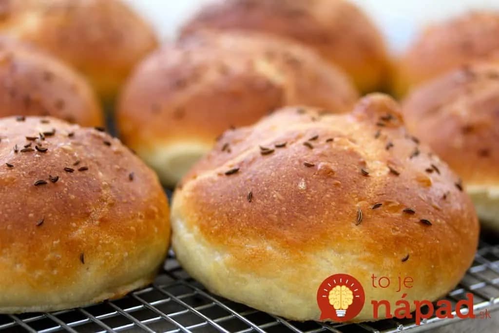 Celozrnné rascové žemle