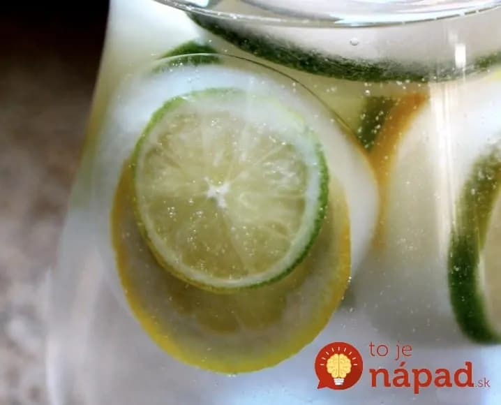 Citrónovo-limetkové ľadové kocky