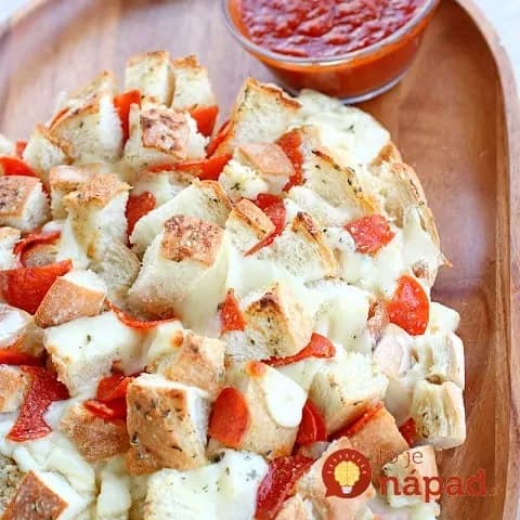 Trhaný pizza bochník