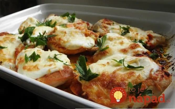 Kuracie prsia pečené s kyslou smotanou a syrom
