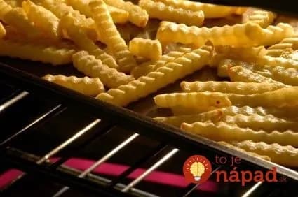 Video: Perfektný tip, ako pripraviť z mrazených hranoliek vynikajúci slaný koláč!