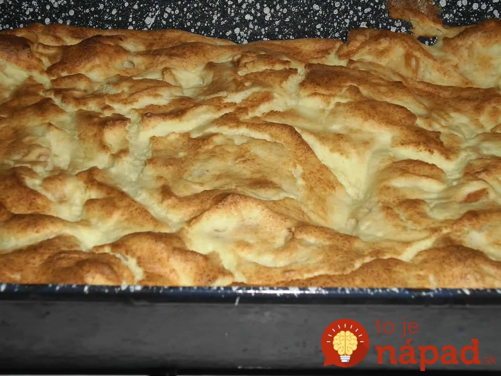 Najlepšia jablková žemľovka s tvarohom