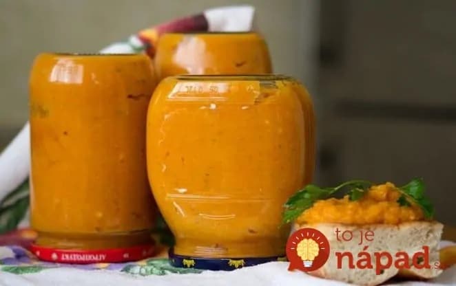 Na topinky, pod mäso, do omáčok: Vynikajúca cuketová zmes na celý rok!