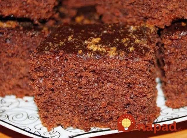 Rýchly hrnčekový koláč bez vajec!