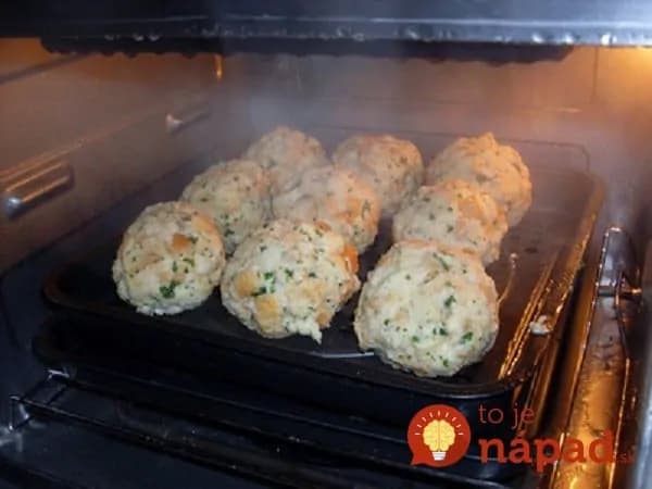 Pripravené v rúre: Vynikajúce knedle zo staršieho pečiva!