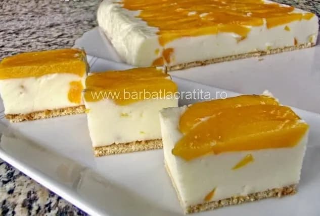 Bez pečenia: Obrátené broskyňovo-jogurtové rezy!