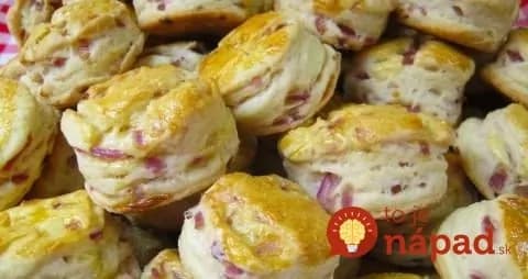 Neskutočne lahodné pagáče s cibuľou a domácou masťou!