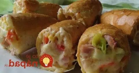 Plnené rožky so šunkou strúhaným syrom: S týmto receptom zmiznú aj staršie rožky zo včera, 20 minút v rúre a sú na stole!