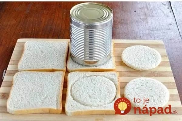 Z chleba vykrojila kruhy a vložila ich do formy na muffiny: Naučte sa tento recept a ani nečakaná návšteva vás už neprekvapí