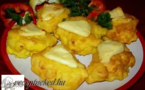 Ochutnajte „Kráľovské zemiaky“: Chrumkavé zemiakové cesto zapečené so syrom!