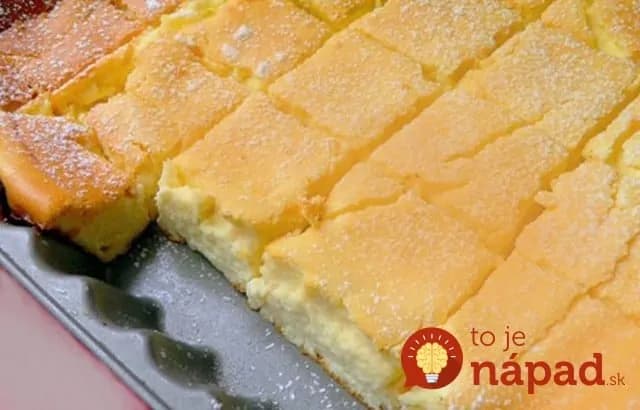 Najjemnejší tvarohový koláč: Stačí len zmiešať, naliať na plech a máte hotovo!