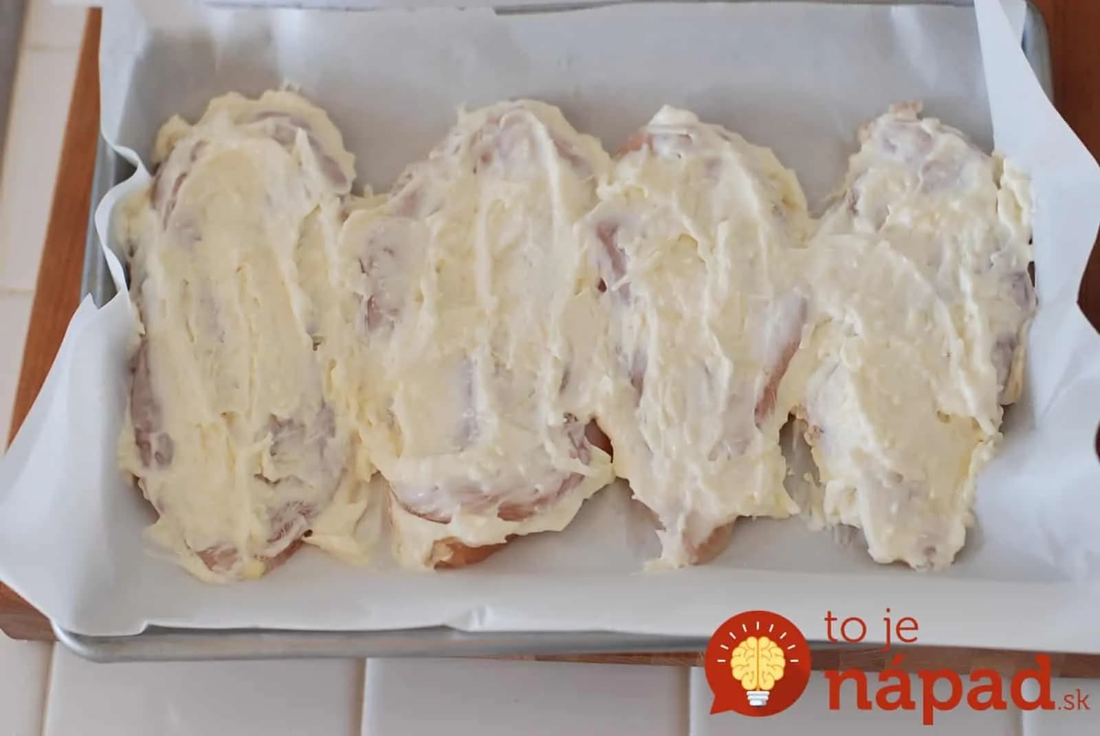 Kuracie rezne v syrovo-cesnakom cestíčku, bez vyprážania: Výborné