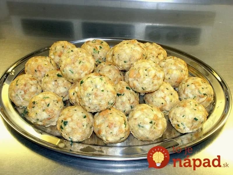 Maďarské knedličky zo staršieho chlebíka: Výborné a hotové hneď- kysnuté knedle už nerobím!