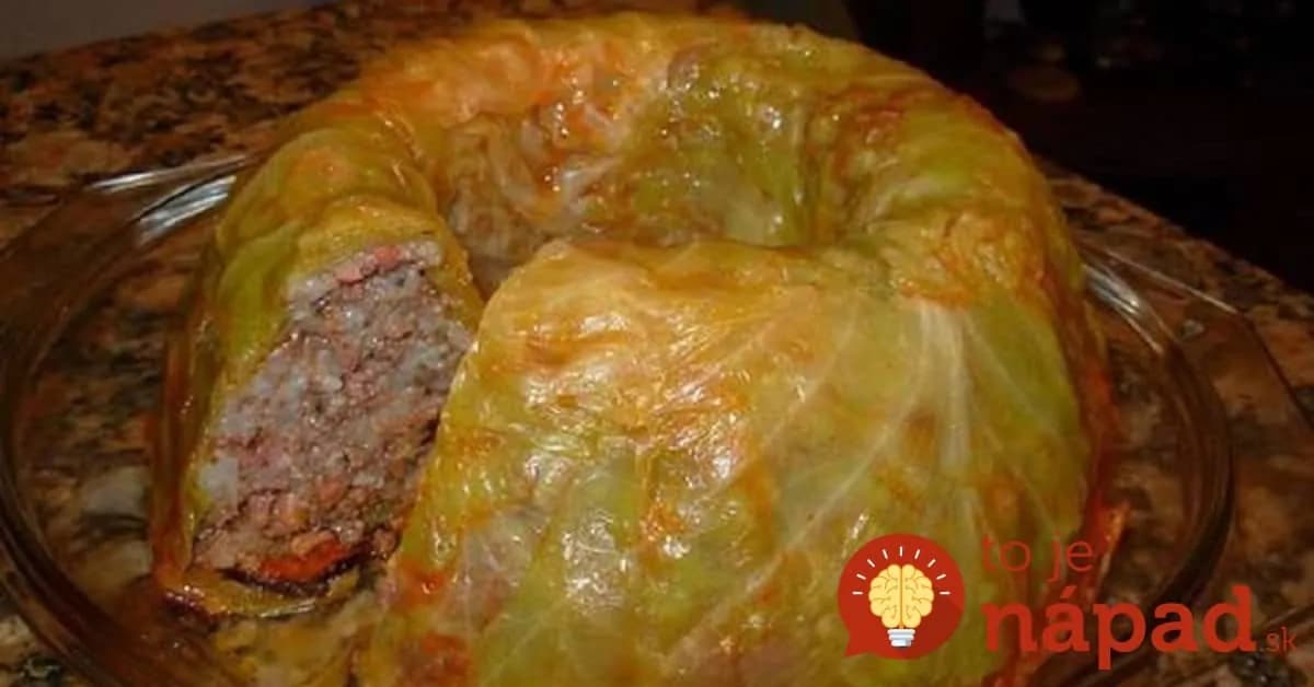 Odkedy som skúsila toto, kapustové listy už neplním jednotlivo, ale všetko spolu vložím do formy na bábovku a dám piecť: Je to výborné!