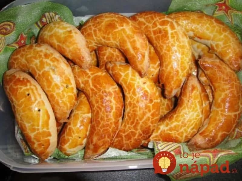 Toto je náš rodinný klenot: Prastarý recept na tie najlepšie Bratislavské rožky, s makovou aj orechovou náplňou!