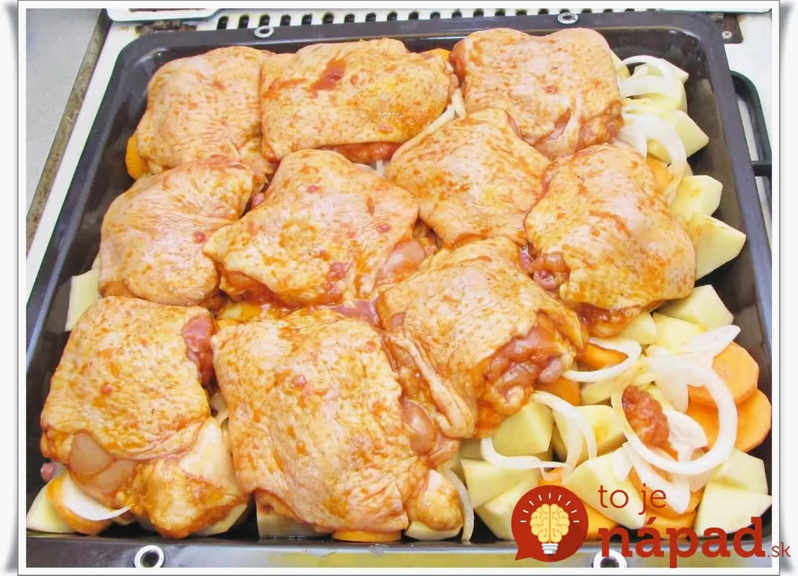 U nás doma sa pečené kurča veľmi nemusí, ale za týmto jedlom sa idú všetci potrhať: Ministerské kurča na môj spôsob!