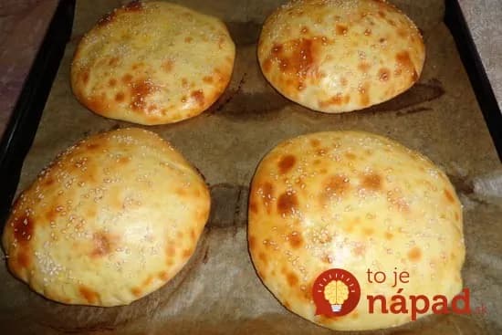 Namiesto klasického pečiva vyskúšajte tieto fantastické jogurtové placky: Nabudúdúce budete robiť už len z dvojitej dávky!