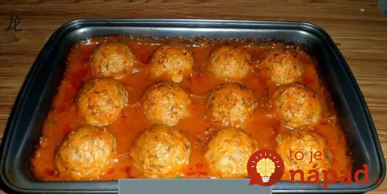 Pekelne dobré mäsové bomby s ryžou a výbornou omáčkou: Všetko na jednom plechu bez kopy špinavého riadu!