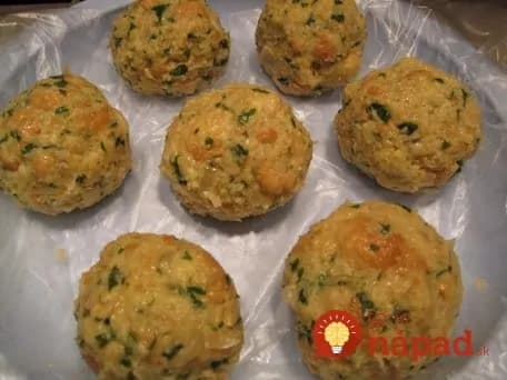 Viedenské knedle za 15-minút: Ak doma nájdete staršie rožky, pustite sa do nich – ide o fantastickú prílohu!