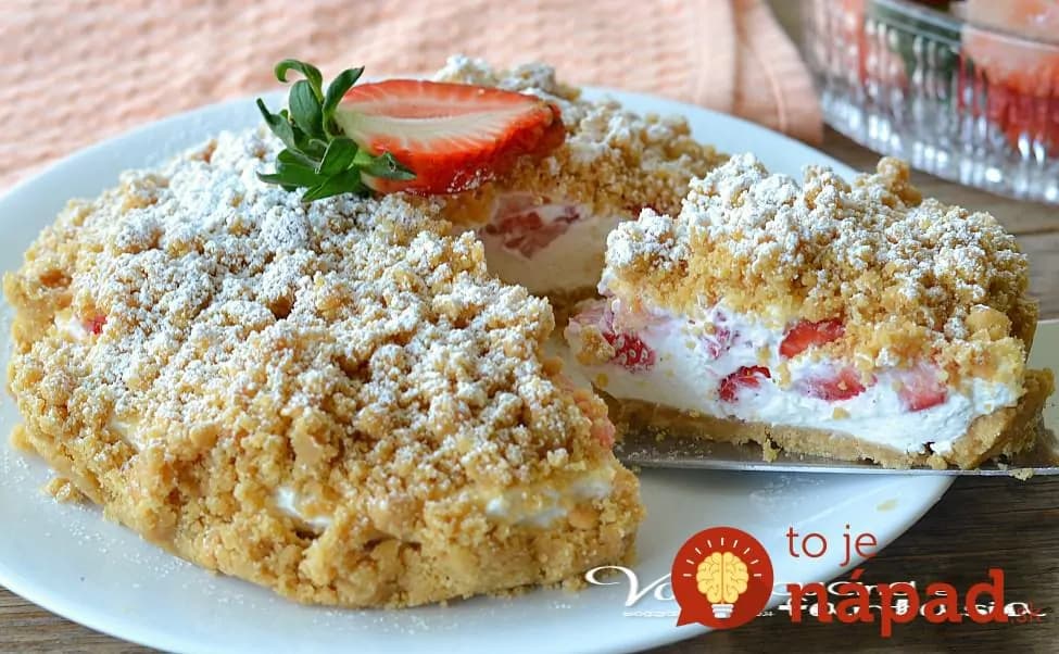 Tento koláčik pobláznil internet: Strúhaný ovocný koláč bez pečenia, lepší ako zmrzlina! 