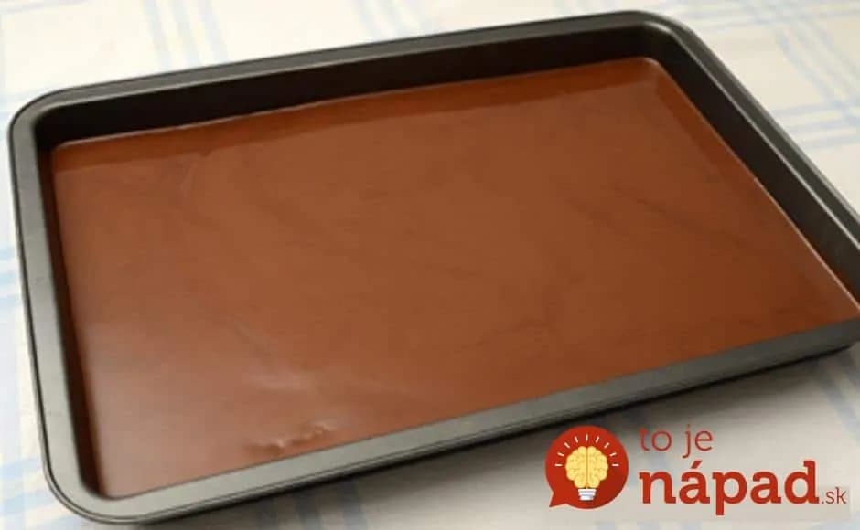 Mokrý koláč: Veľmi šťavnatý kávový koláčik s džemom a čokoládou!