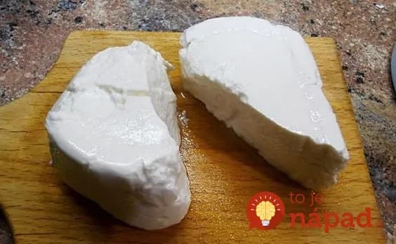 Domáci Balkánsky syr skoro zadarmo: Keď raz skúsite, už ho viac nekúpite v obchode, je na nerozoznanie!