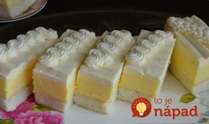 Krémové vanilkové rezy – LUXUS: Jemné bielkové cesto a famózny vanilkový krém – zaboduje na každej oslave!