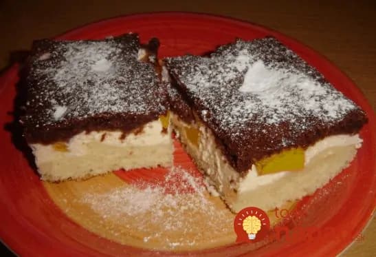 Úžasný tvarohový koláč ku káve: Neprekonateľná piškóta dvoch farieb a úžasný krém – lepší dezert nepoznám!