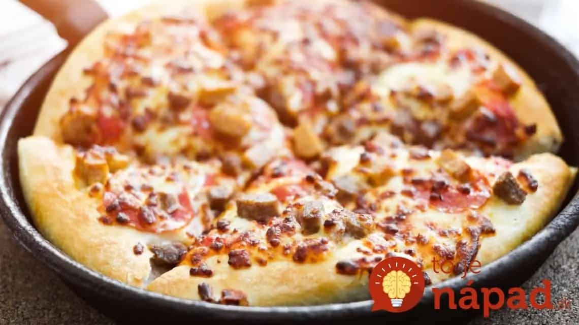 Rýchla pizza z panvice pobláznila celú našu rodinu: Žiadne pečenie, žiadne kysnutie a chuť miliónová!