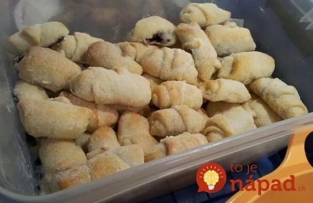 Úžasné a krehké rožteky ku kávičke, ktoré viete rýchlo pripraviť: Vykysnú až v rúre!