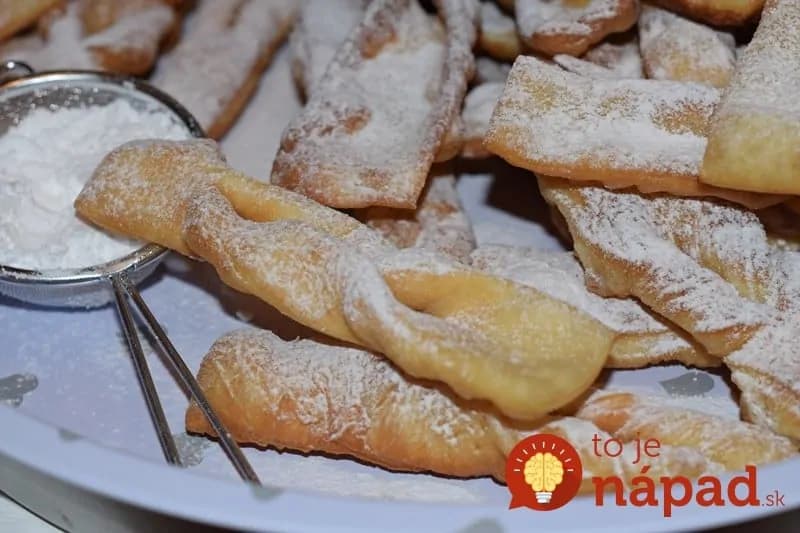 Zemplínske tvarohové fánky – najlepší recept: Fašiangy si bez nich nevieme predstaviť, pečú sa na dvoch panviciach naraz!