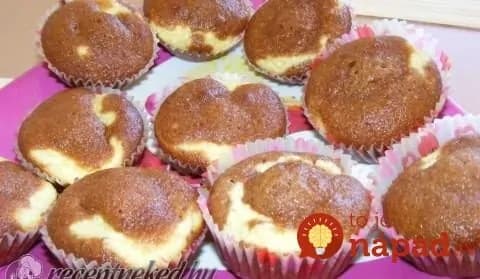 Najobľúbenejšie muffiny z hrnčeka: S tvarohom, kakaom a slivkovým lekávarom – veľmi jednoduché a chutné!