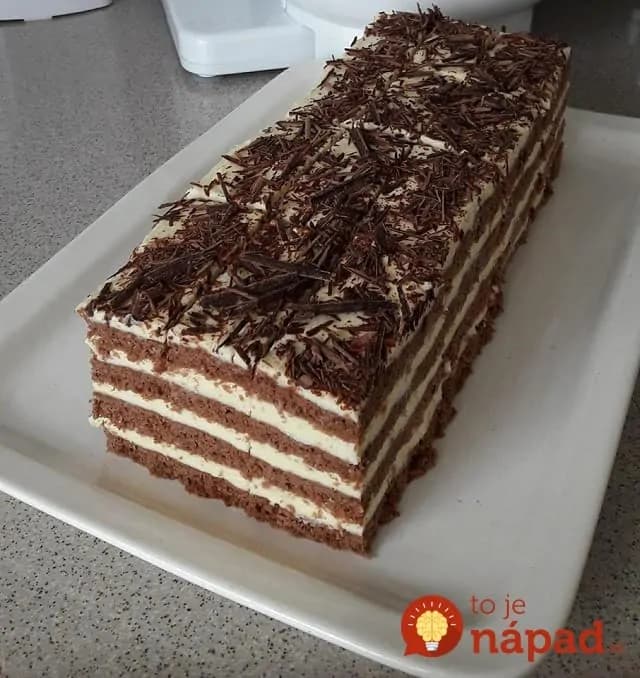 Kto má rád špeciálne dezerty, nech skúsi toto: Luxusné medové rezy, pečú sa len minútku!