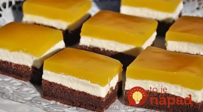 Veľmi chutný koláč s tvarohom a želé – recept z hrnčeka: Lepšiu piškótu nepoznám, vždy výborná!