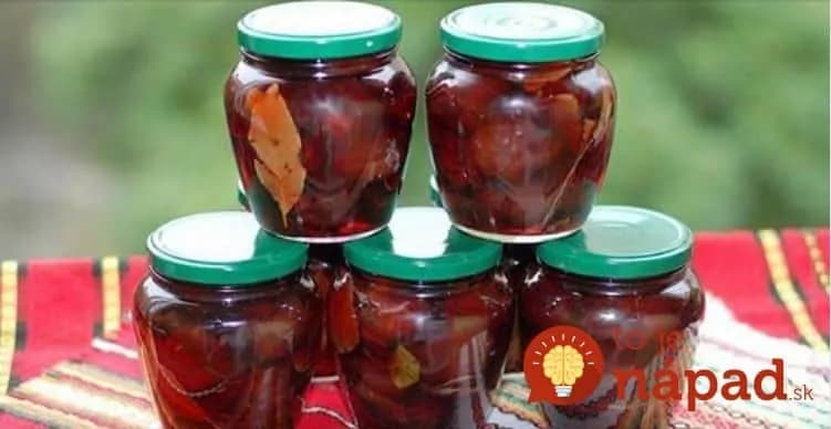 Marinované slivky  v pohároch: Najchutnejší spôsob ako uchovať slivky na celý rok – top príloha k mäsu!