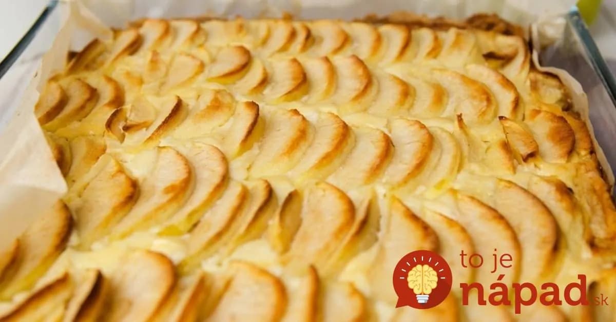 Jablkový koláč s tvarohom, ktorý sa roztápa v ústach: Jemný ako vánok – pár prísad a všetci hostia si pýtajú recept!