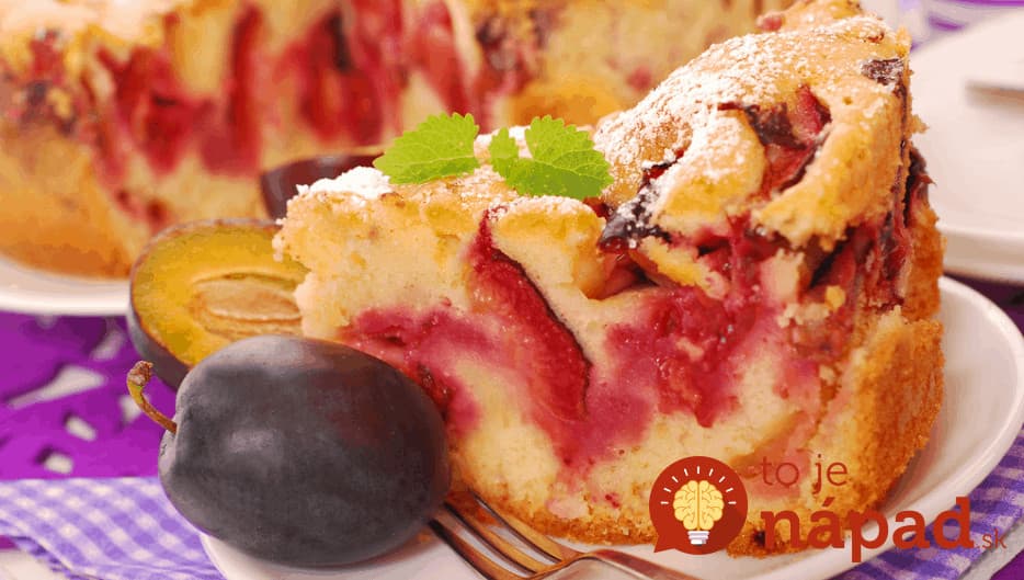 Jemný cuketový koláč s ovocím: Je rýchly, šťavnatý, úžasne vláčny a nikto nespozná, že to cesto je z cukety!