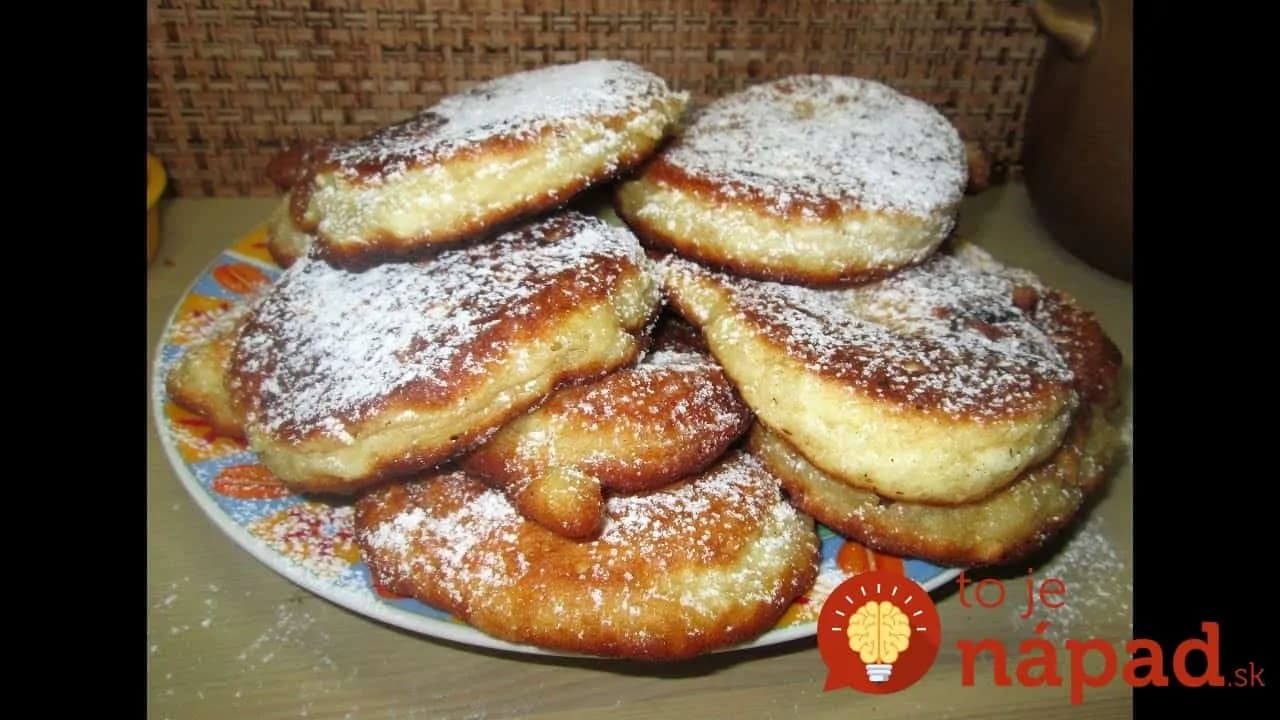 Úžasne nadýchané lievance s jablkami bez droždia – najlepší recept krok za krokom: Cesto ako pena!