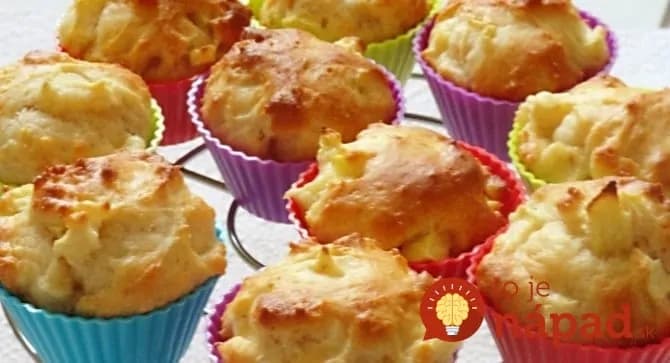 Rýchle tvarohové muffiny s jablkami: Zabudnite na suché cesto, v strede sú krémové, vláčne a chutia božsky!