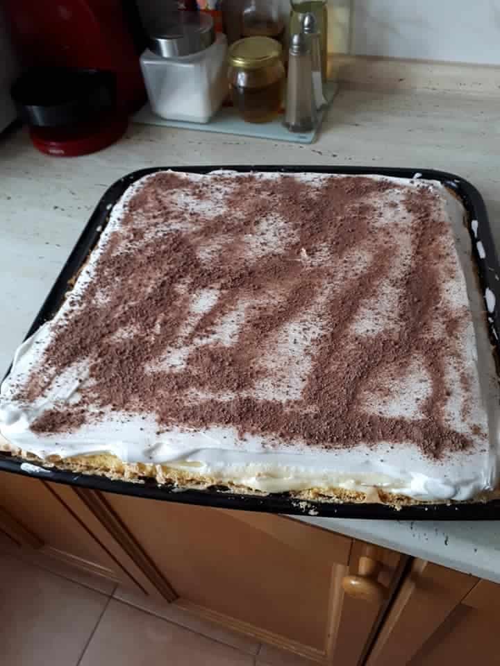 Zákusok „Jablkový tanec“ bez pečenia: Musím sa podeliť o tento vynikajúci recept, zatieni aj krémeš!