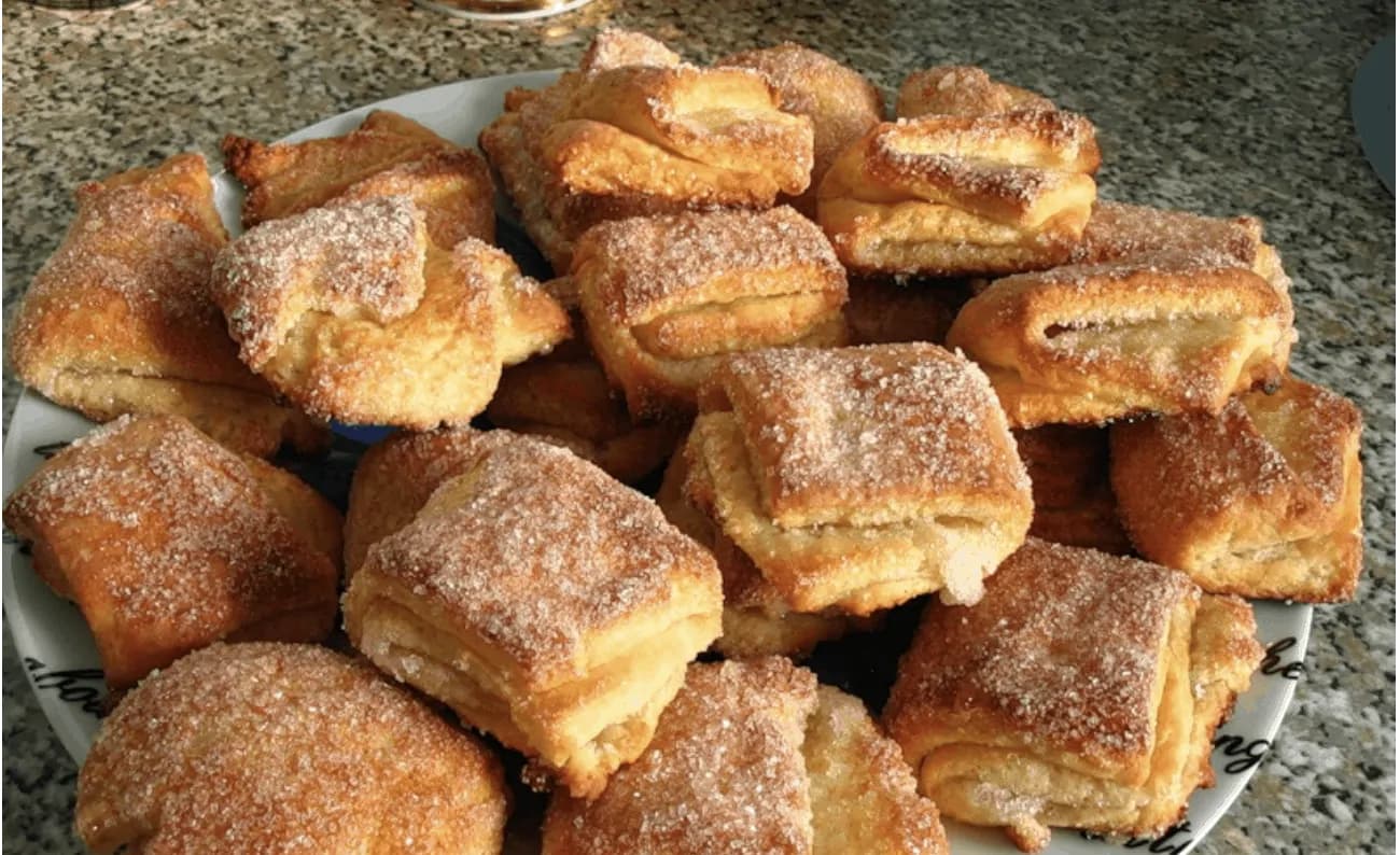 Krehučké koláčiky z tvarohu na celý týždeň: Zmiešajte v miske tieto 3 prísady a máte najlepší dezert ku káve!