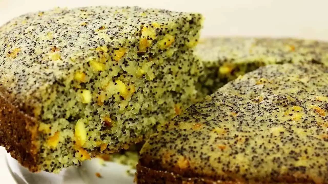 Rýchly a fantasticky chutný hrnčekový makovník BEZ vajec: Zo stola zmizne hneď, ešte horúci!