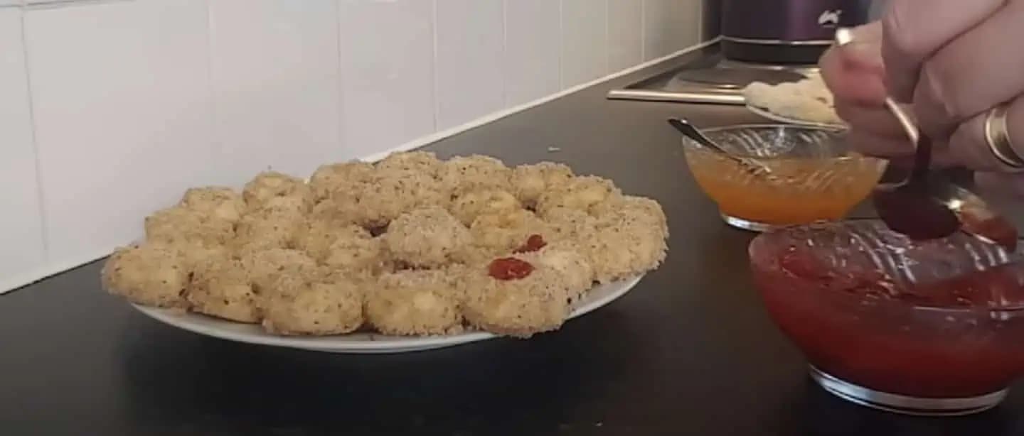 Krehké orechové kolieska s marmeládou: Tento recept robím sviatky už 50 rokov, fantastická chuť a dlho vydržia!