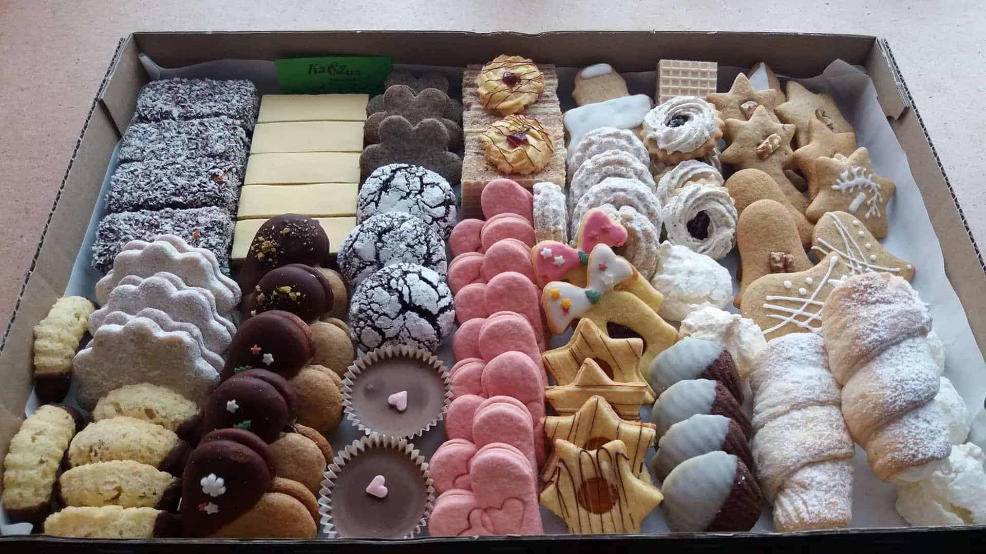 Najlepšie SLOVENSKÉ vianočné koláčiky na jednom mieste: Od lineckých cez šuhajdy až po vždy mäkké medovníky!