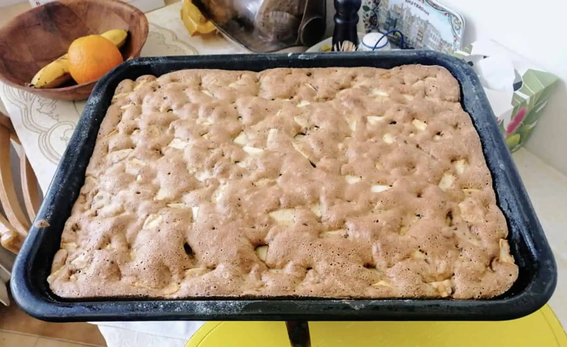 ŠARIŠSKÝ jablkový koláč z hrnčeka: Tento recept koluje generáciami dlhé roky a je úžasný!