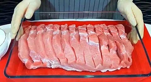 Luxusné mäso ako pre prezidenta: Týmto pečeným bravčovým ohúrite aj toho najnáročnejšieho gurmána a hostia vás vychvália do nebies!