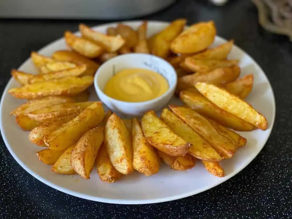 Konečene som objavila najlepšie pečené zemiaky – SEDLIACKY recept: Iba jedna prísada zaručí dokonale chrumkavú kôrku!