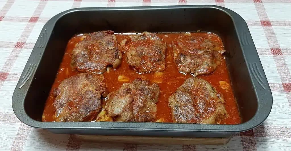 Viedenská krkovička na cesnaku: Mäsko rozplývajúce sa na jazyku a výborná omáčka – TO musíte ochutnať!